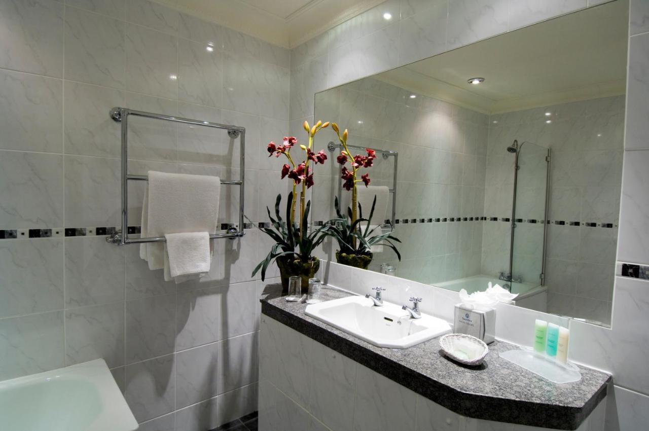 Miskin Manor Hotel Hensol Εξωτερικό φωτογραφία