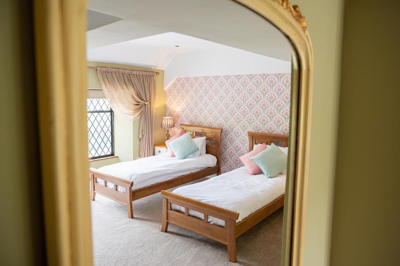 Miskin Manor Hotel Hensol Εξωτερικό φωτογραφία