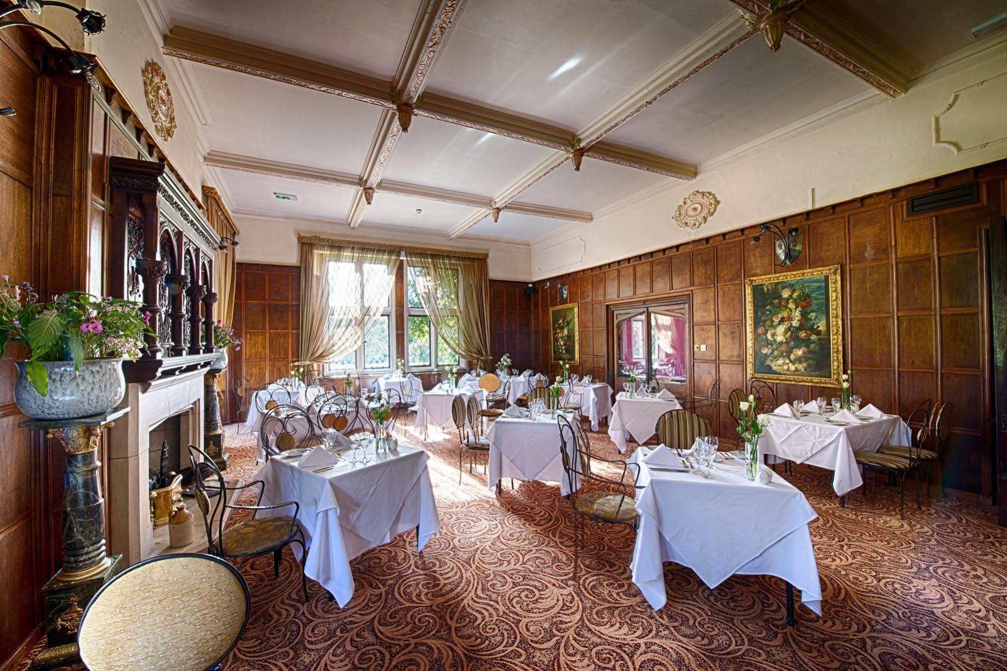 Miskin Manor Hotel Hensol Εξωτερικό φωτογραφία