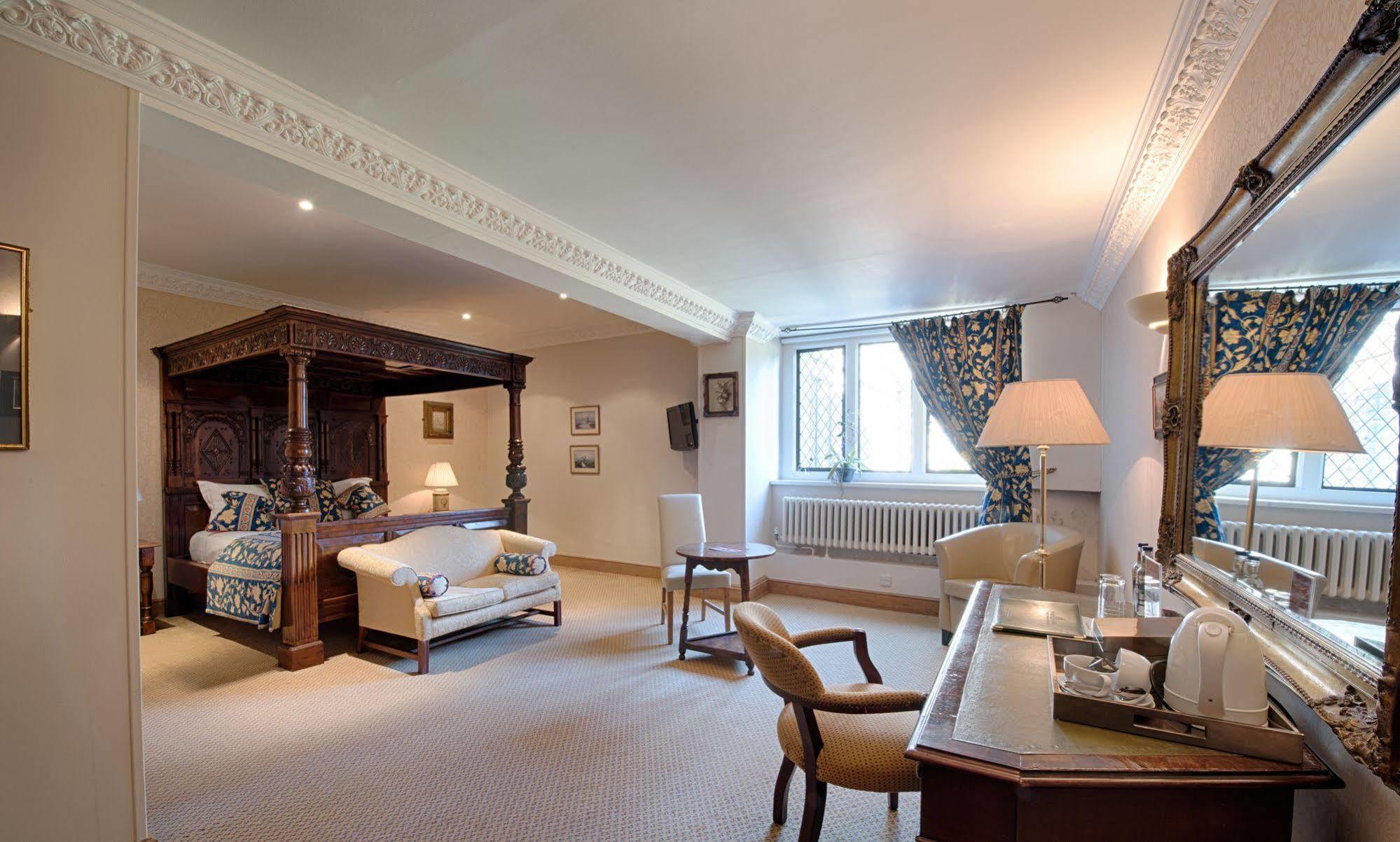 Miskin Manor Hotel Hensol Εξωτερικό φωτογραφία