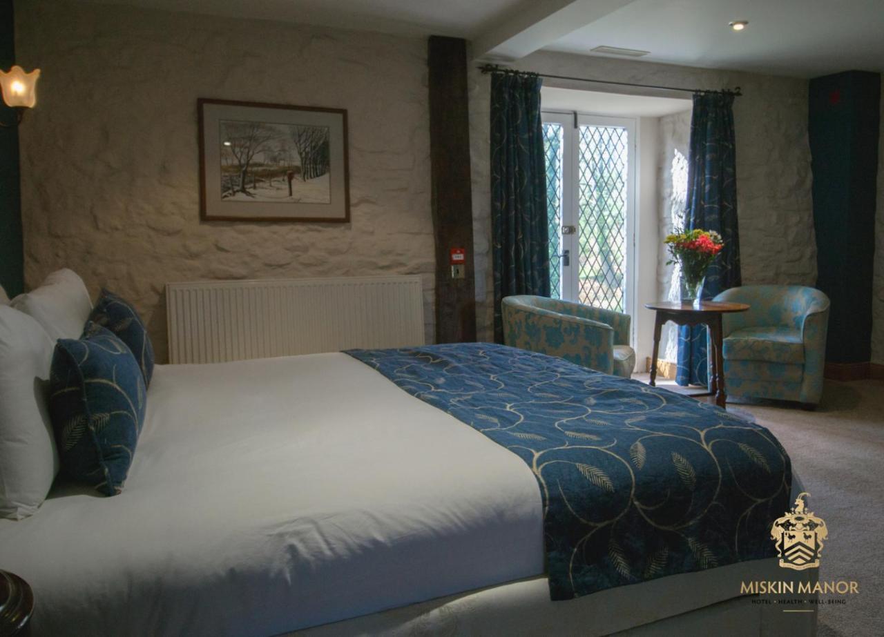 Miskin Manor Hotel Hensol Εξωτερικό φωτογραφία
